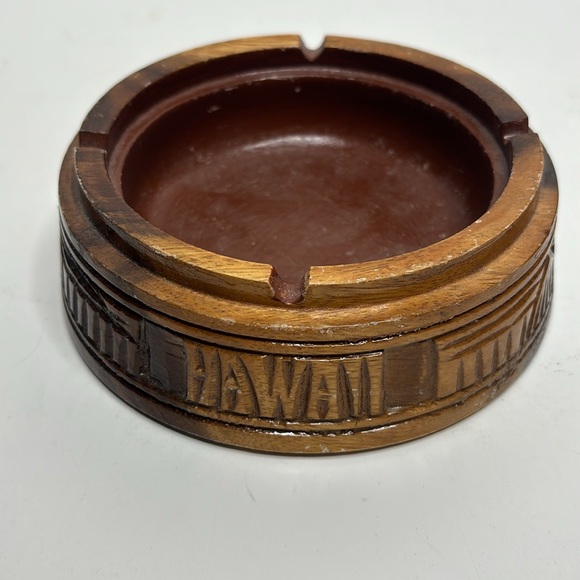 Pair of Handmade Hawaii Ashtrays | Two Trays Smoke Trays | Collectible Wooden 2 - Picture 3 of 9